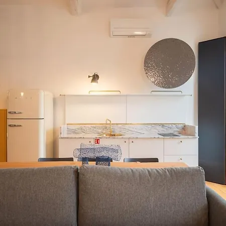Charmy Apartment